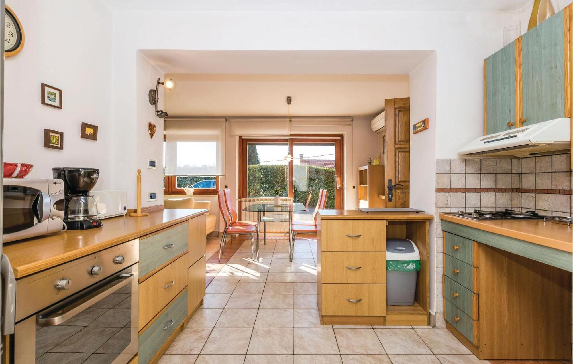 Stunning Apartment In Rijeka With 1 Bedrooms And Wifi Экстерьер фото